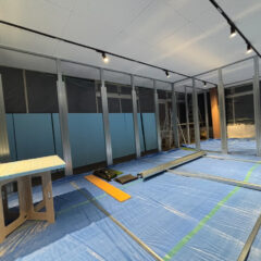 【改装工事3日目】ついに壁が出現！高級感のある半個室打席へ。